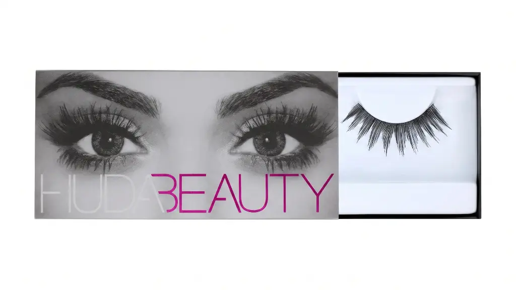 HUDA BEAUTY - EYE LASH -CANDY #5-