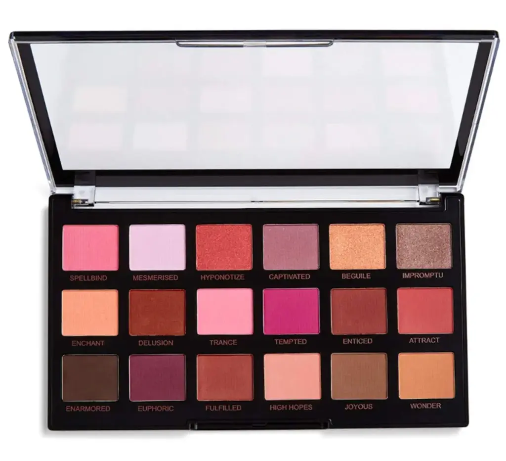 REVOLUTION PRO - ENTRANCED EYE SHADOW PALETTE 18 COLORS