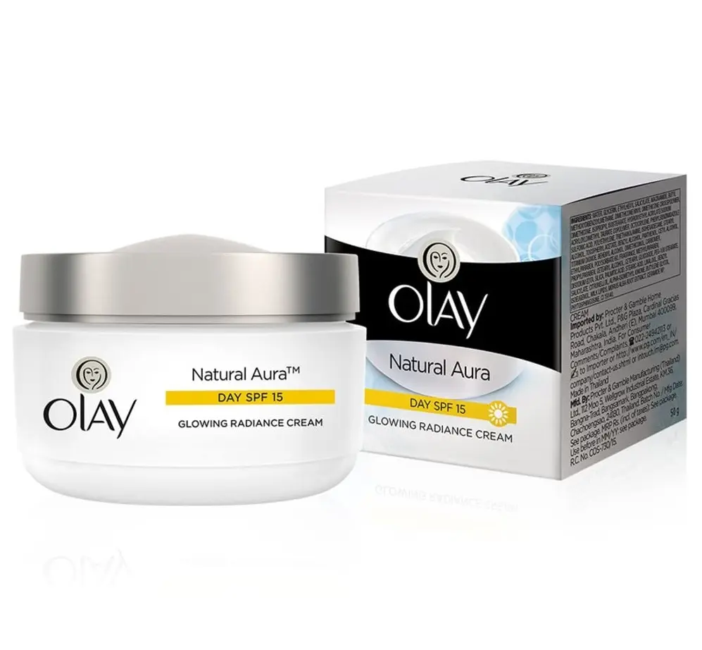 OLAY - NATURAL AURA GLOWING RADIANCE CREAM WITH SPF15 50G