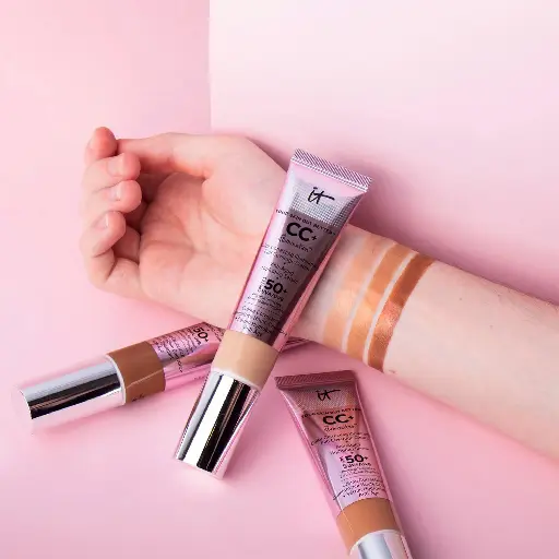 IT COSMETICS - CC+ILLUMINATION COLOR CORRECTING ILLUMINATING + ANTI AGING + SPF50 32ML